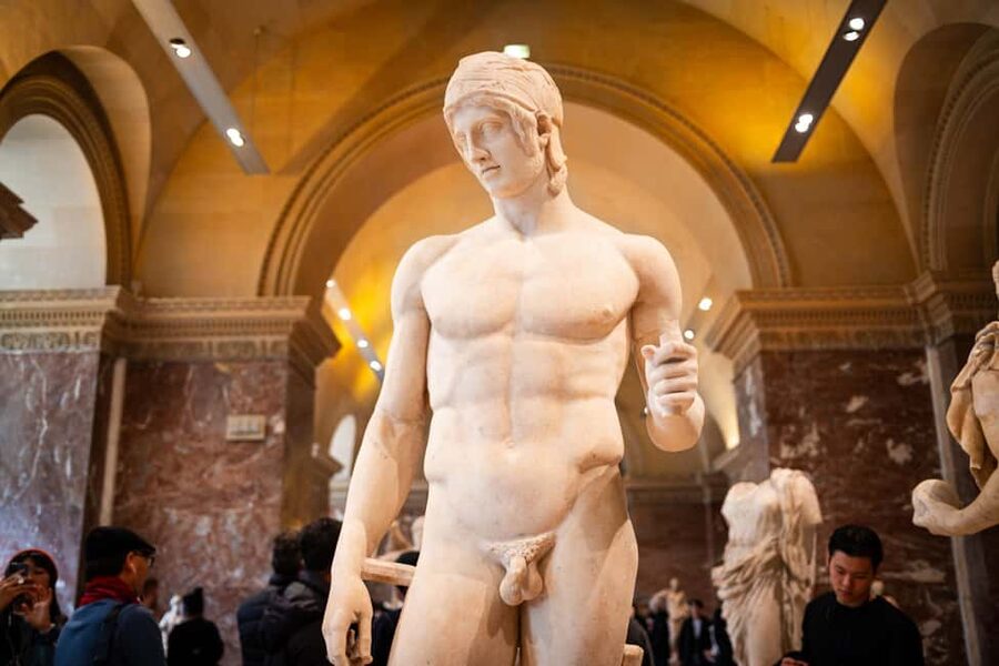 Mona Lisa & Treasures: 6-people Max Louvre Experience - What Counts as Hidden Treasures Here