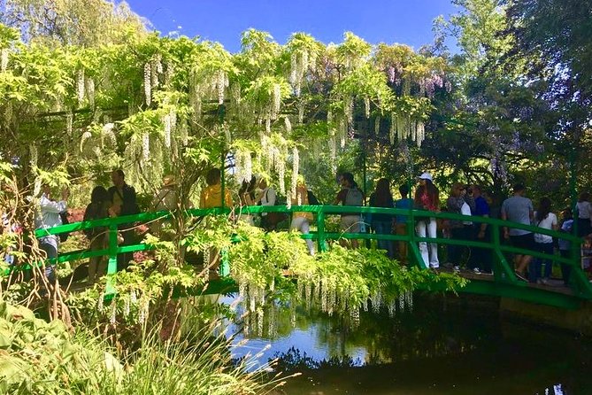 Monet's Gardens & House-Private Giverny Tour From Paris - What Makes the Guide Matter More Than You Think