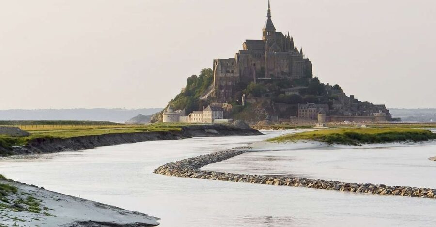 Mont Saint-Michel & Chateaux Country 3-Day Tour from Paris - Key moments you should care about