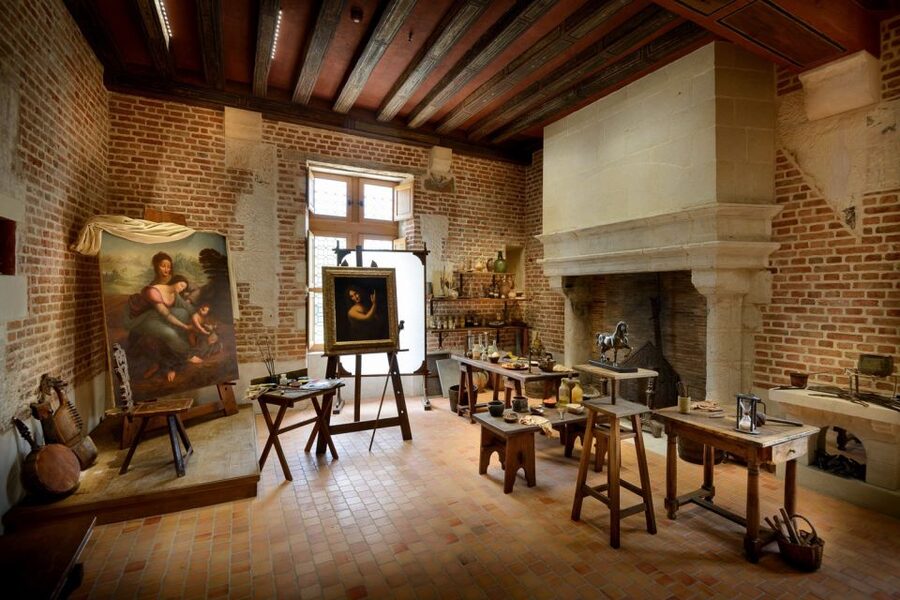 Mont Saint-Michel & Chateaux Country 3-Day Tour from Paris - Price and logistics: what you’re paying for