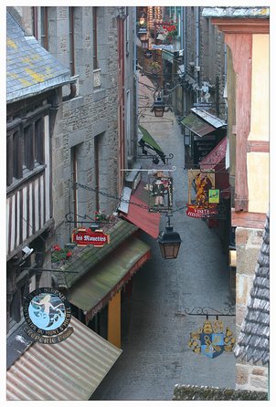 Mont Saint Michel Guided Day Trip with Abbey Entry from Paris - The Abbey visit (Abbaye du Mont-Saint-Michel): Gothic layers you can actually track