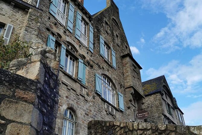 Mont Saint Michel Private VIP Tour with Champagne from Paris - Timing, Driving Hours, and When This Day Trip Works Best