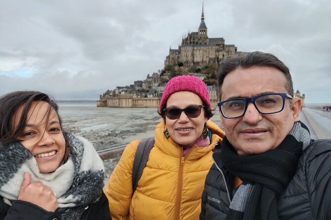 Mont Saint Michel Private VIP Tour with Champagne from Paris - Practical Tips to Make the Day Feel Easier