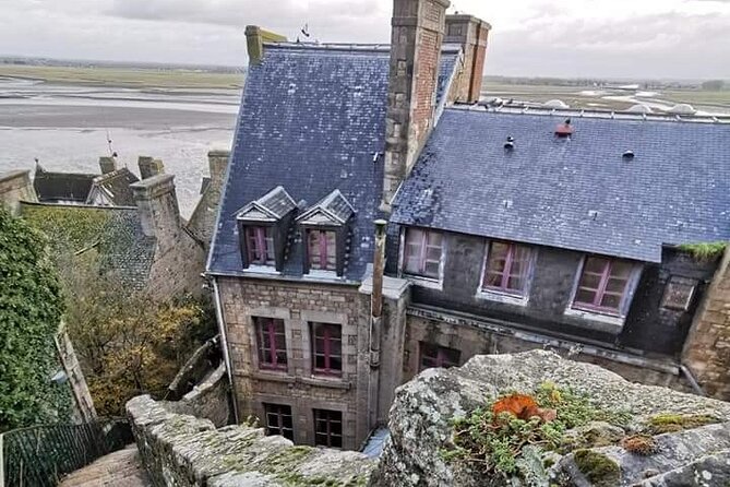 Mont Saint Michel Private VIP Tour with Champagne from Paris - Should You Book This Mont Saint-Michel and Omaha Beach Tour?