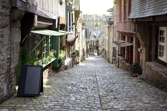 Mont Saint Michel Tour From Paris - Dinan in One Hour, Medieval Streets Without the Marathon Feel