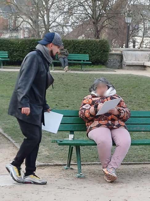 Montmarte painting session and walking tour for kids ! - Meeting by Montmartre Cemetery, then jumping into art mode