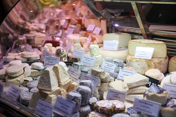 Montmartre Food Tour: The Most Complete Paris Food Experience - How hilly is it, and how should you prepare?