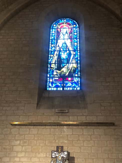 Montmartre for Art Lovers - Walking tour with Expert Guide - Saint-Pierre de Montmartre and Sacré-Cœur: finishing with the right context