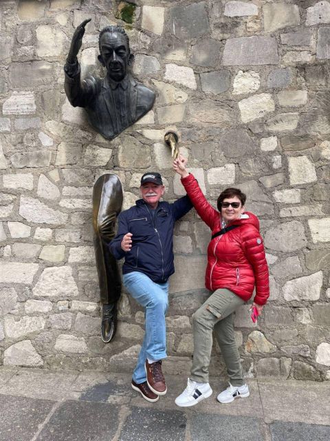 Montmartre: Guided tour to Sacré-Coeur - Moulin Rouge to Pigalle: the mood shift you can actually feel