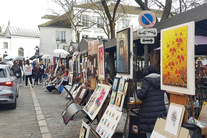 Montmartre Sacré Coeur and Moulin Rouge best shops and cafés - The last vineyard of Montmartre, plus bakery and café stops