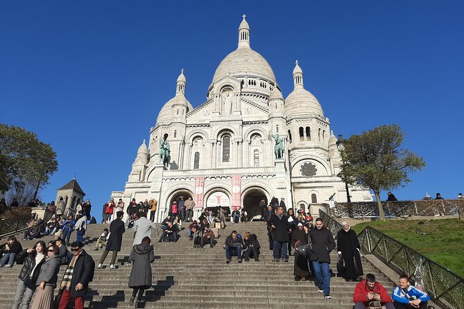 Montmartre/Sacre-Coeur/Paris- Artistic & Bohemian Epicenter - Place du Tertre: instant sketches and street-level art energy