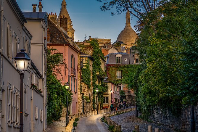 Montmartre: Secret Stories of Paris - Self-Guided Audio Tour - Timing, route shape, and what 40 to 50 minutes means on your feet