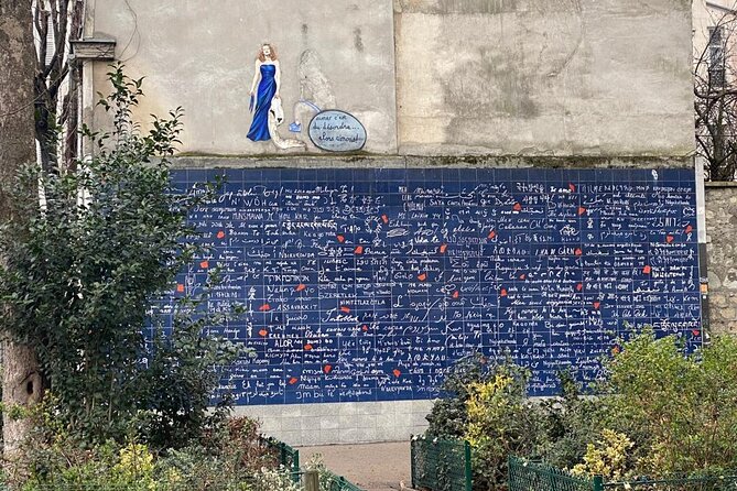 Montmartre Treasure Hunt — Fun and Cultural Investigation - Sacré-Cœur: first clues that set the tone