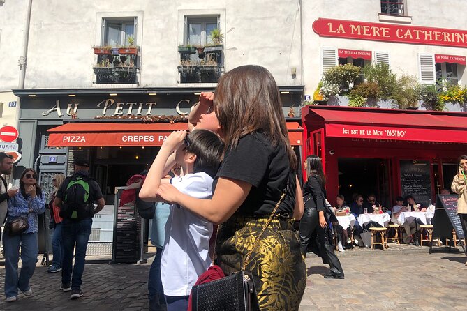 Montmartre Treasure Hunt — Fun and Cultural Investigation - Montmartre vineyards: logic and a slower kind of attention