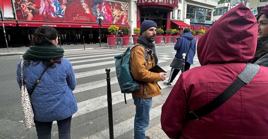 Montmartre Walking Tour: A Journey Through Art and History - The tour flow, stop by stop, and what each place is really for