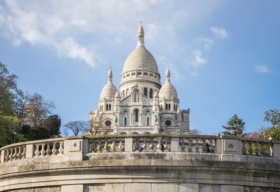 Montmartre Walking Tour in English - Key highlights to look for on this Montmartre walk