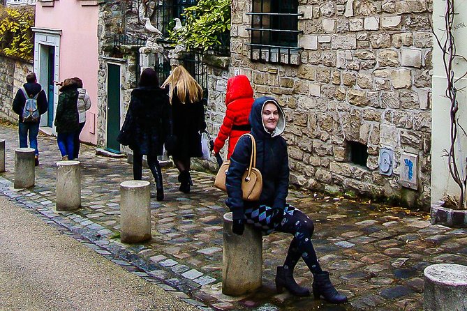 Montmartre Walking Tour with a Private Local Guide - Place des Abbesses, Art Nouveau Style, and the I Love You Wall