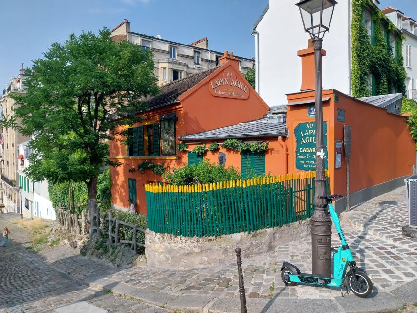 Montmatre Walking Tour: the essential highlights+ - Le Bateau-Lavoir: painters’ footsteps, art-world context