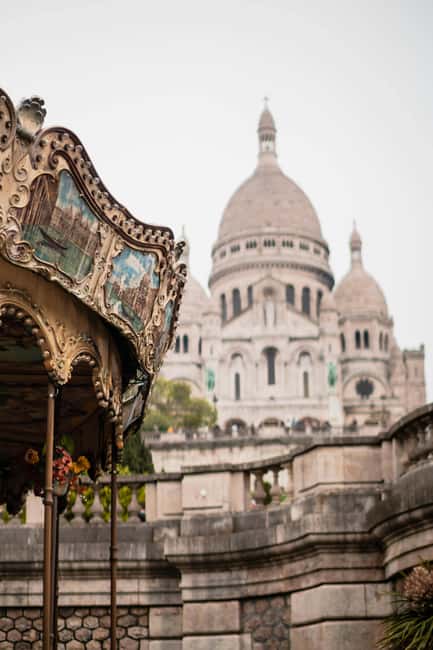 Montmatre Walking Tour: the essential highlights+ - Sacré-Cœur Basilica: the spiritual stop with big viewpoint payoff