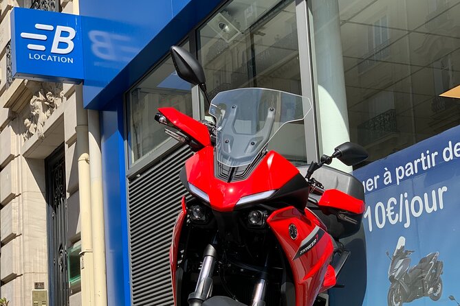 Motorcycle rental A2 Tracer 7 Yamaha 2023 (A2 license) Paris - Your Paris Riding Game Plan: Using Two Wheels the Smart Way