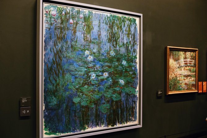 Musée d'Orsay & Montmartre Tour Semi-Private Guided Tour 8ppl Max - Semi-private pacing: why a max of eight can feel personal