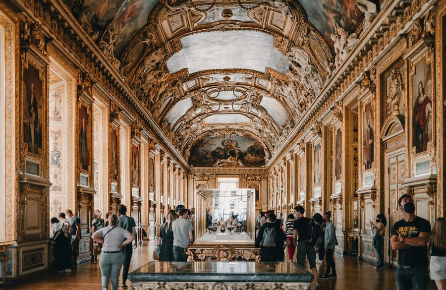 Night at the Louvre Museum: 6-people Max Guided Exploration - Price at $181: when it is a smart buy