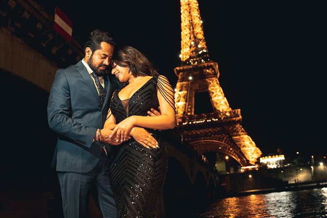 Night Photoshoot in Paris - Timing is everything, and this shoot is built around sunset