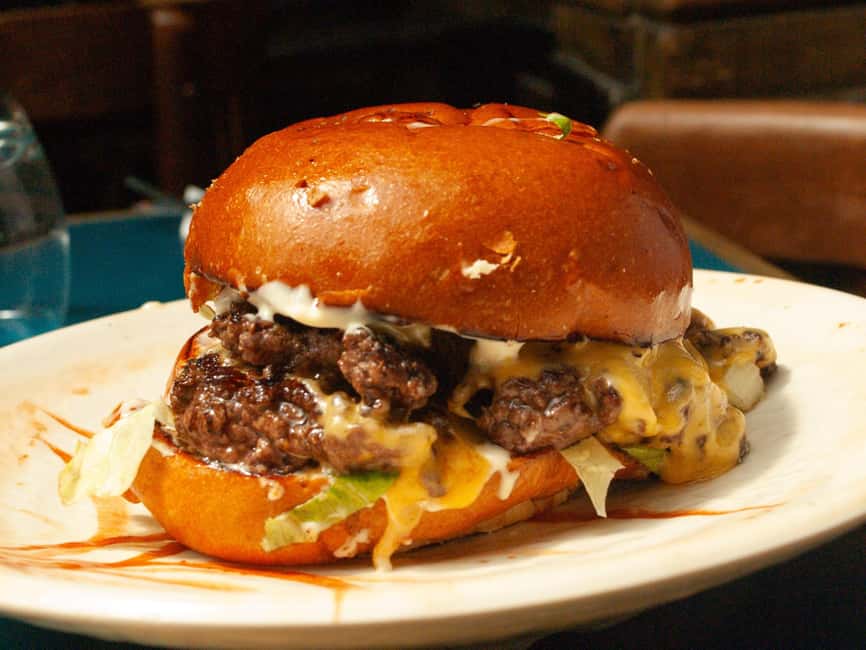 No Diet Club - A selection of the best burgers in Paris ! - Walking-friendly, small-group friendly: the practical side