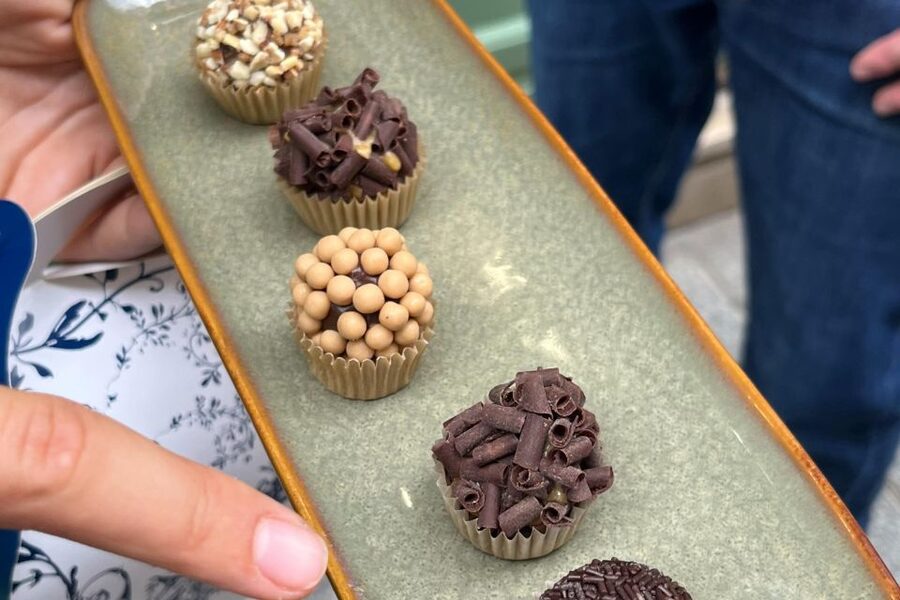 No Diet Club - Special Sweet Tour in Paris ! - Price and Value: $53 for Many Tastings, With One Important Warning
