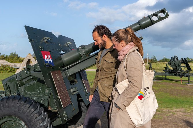 Normandy 2Days Trip Landing Beaches and Mont St Michel from Paris - Saint-Malo ramparts walk: the coastal warm-up before Mont St-Michel