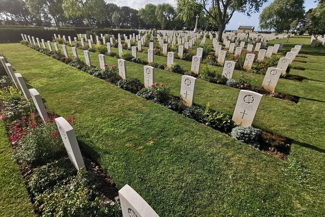 Normandy Landing Beaches Private Day Tour from Paris - Stop 3: Colleville-sur-Mer American cemetery, 1 hour of space to reflect