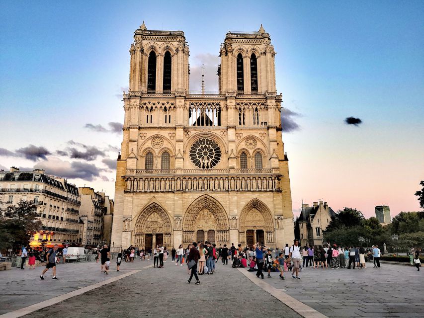 Notre-Dame Cathedral Private tour - Timing and crowd management: starting early makes a real difference