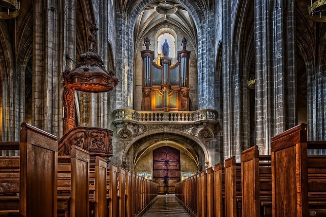 Notre Dame Guided Tour with Scheduled Group Access Option - Who should book this Notre-Dame guided tour?