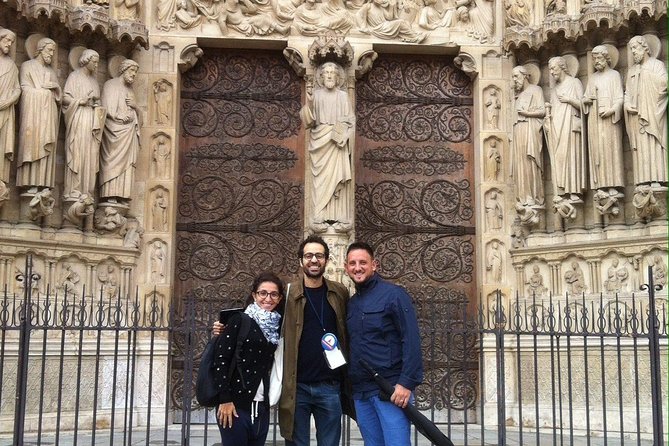 Notre Dame & Ile de la Cité Private 2-Hour Walking Tour in Paris - Private attention in a crowded city: why this format helps