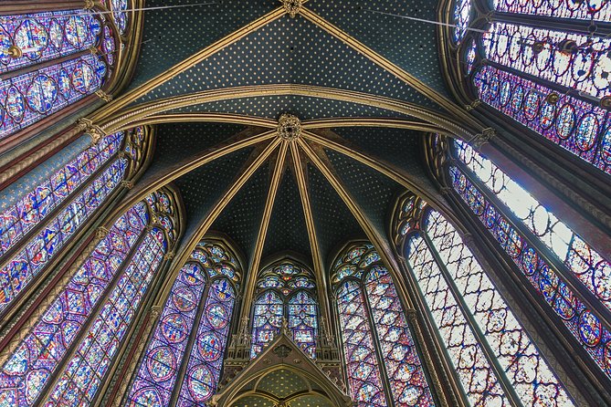 Notre Dame interior and Sainte Chapelle Private Tour - Stop 3: Sainte-Chapelle for one full hour of stained glass impact