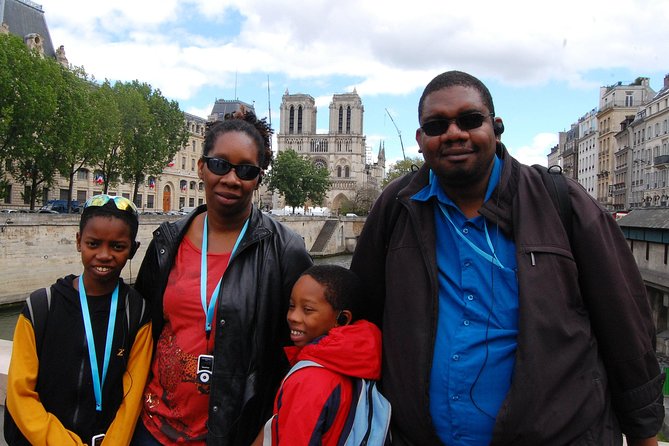 Notre Dame, St Chapel, ile de la cité, Louvre - semi private -4h - Why the guide makes or breaks this day