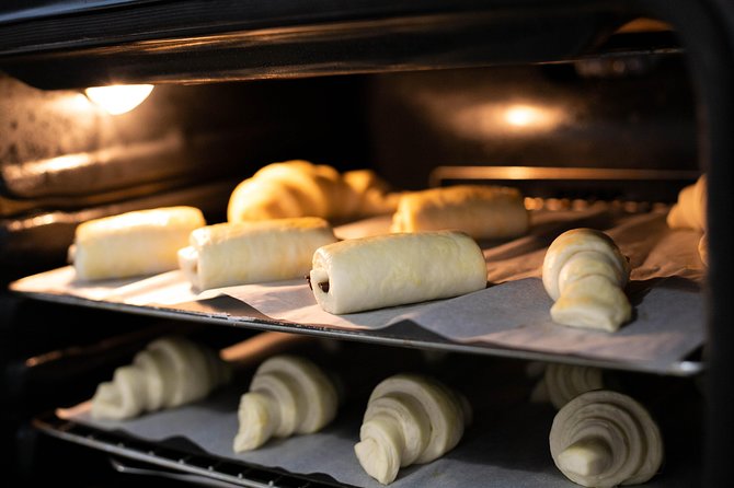 Ohlala Croissants in Paris! - Value for your money: small group coaching beats generic tasting