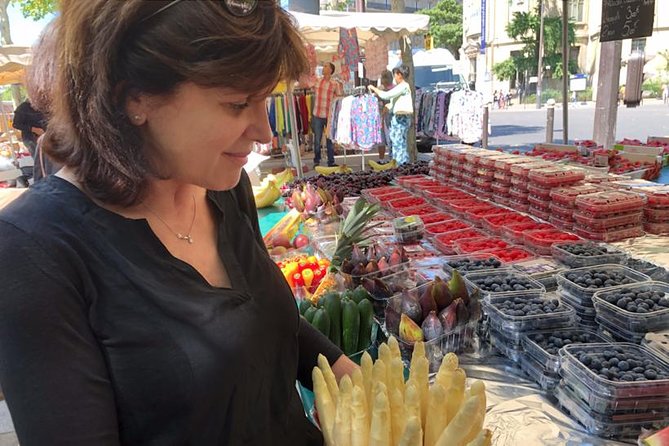 Organic Market Tasting & History Tour by the Eiffel Tower - The Eiffel Tower area, with a reason to sit and eat