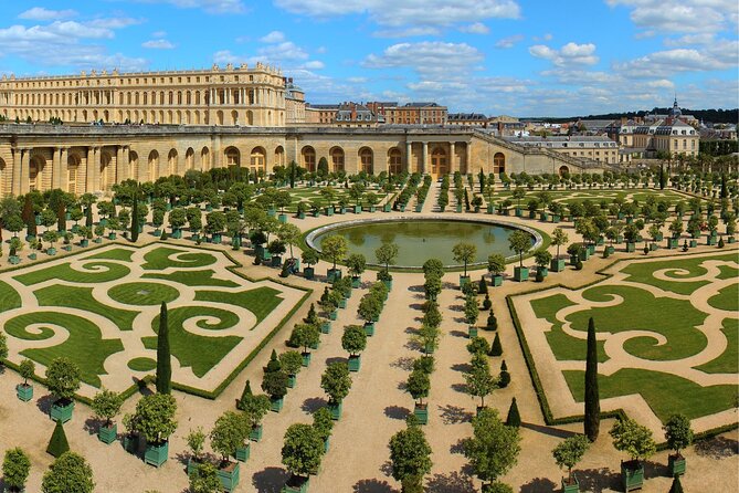 Palace of Versailles Entry ticket with Musical Gardens & Estate - What This Versailles Musical Gardens Ticket Actually Includes