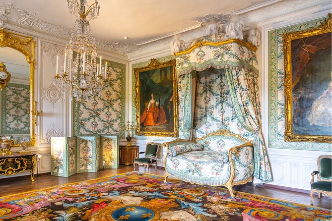 Palace of Versailles Entry ticket with Musical Gardens & Estate - Petit Trianon and Queen’s Hamlet: When Versailles Turns Private