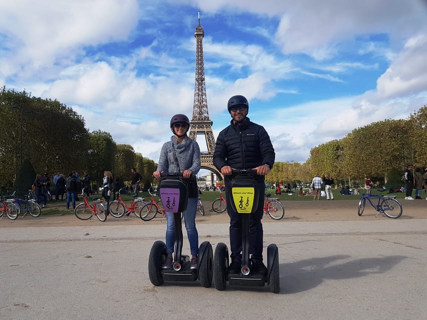 Paris: 1,5 hour Guided Segway Tour - The Start at Place de Fontenoy and UNESCO: Get Set in Real Time