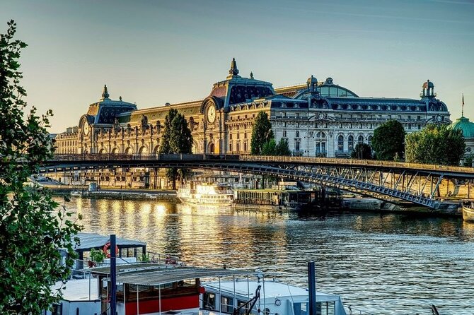 Paris 1 Hour Seine River Cruise Tour and Optional Macaron Tasting - Audio Headphones in 14 Languages, How Well It Works and How to Make It Better