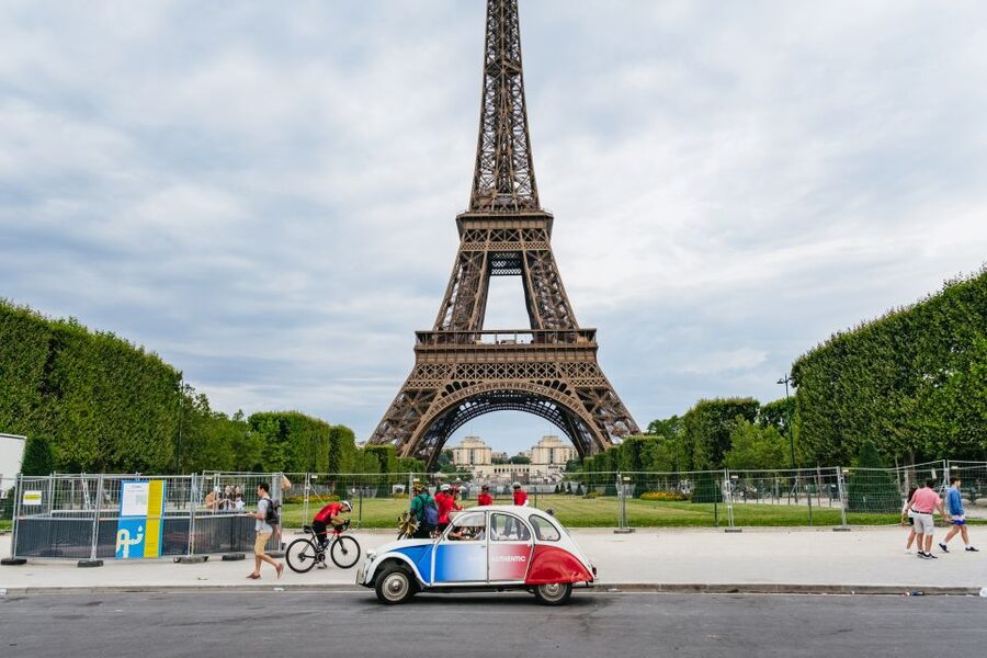 Paris: 1-Hour Vintage Citroen 2CV Tour - The 1-hour route: Champs Elysées, Arc de Triomphe, and the Eiffel Tower area