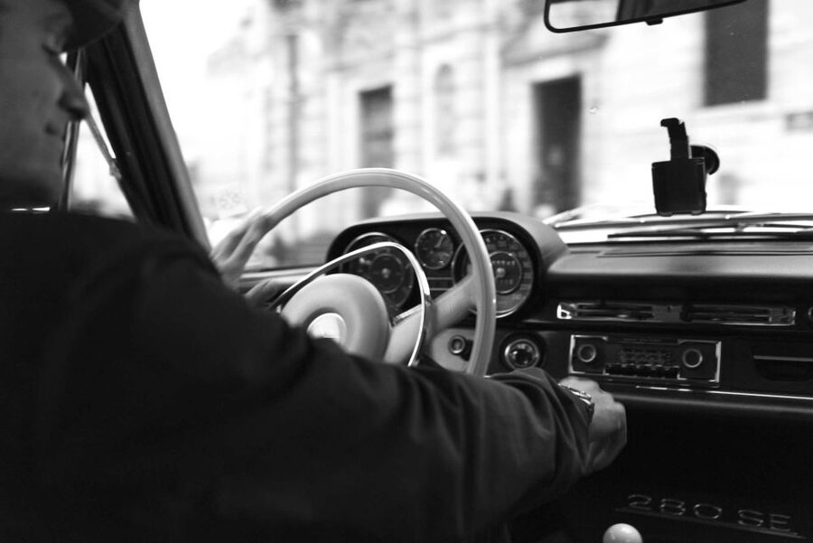 Paris: 2.5-Hour Guided Vintage Car Tour and Wine Tasting - A 1970 Mercedes and wine in the same 2.5 hours