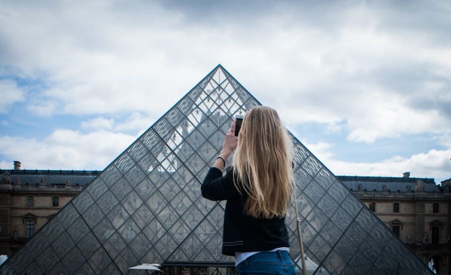 Paris: 2.5-Hour Private City Highlights Kickstart Tour - Louvre Exterior and Tuileries Walk, the Big-Sight Story Without Ticket Pressure