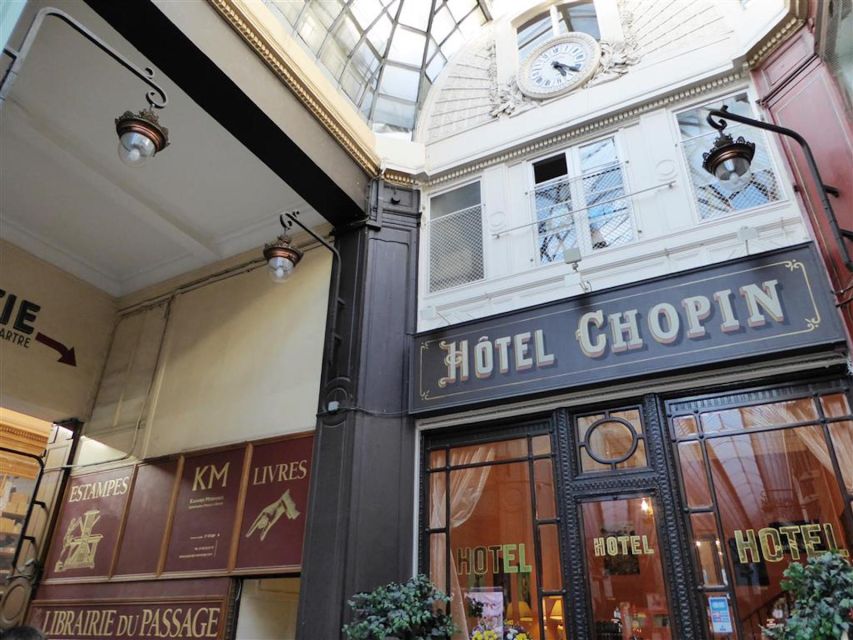 Paris: 2-Hour Passages Private City Tour in German - Starting at Le Peletier, and how to actually meet your guide