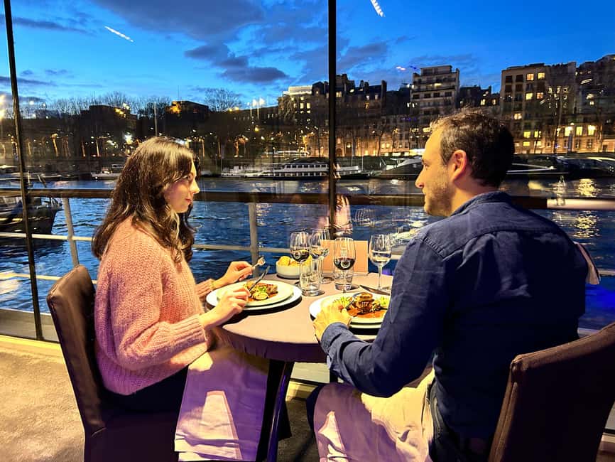 Paris: 3-Course-Dinner Cruise with Wine on the Seine River - The glass-canopy boat and why your photos will look better than expected