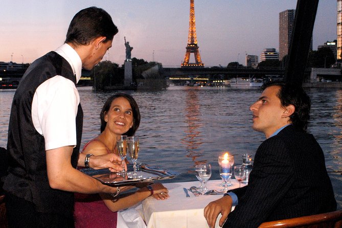 Paris 3-Course Gourmet Dinner and Sightseeing Seine River Cruise - The 3-course dinner: what you’ll actually be served