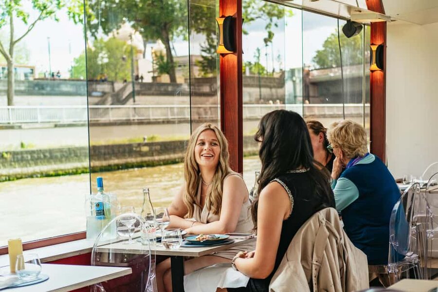 Paris: 3-Course Italian Meal Seine Cruise - Getting to Le Théo (and finding the right port fast)