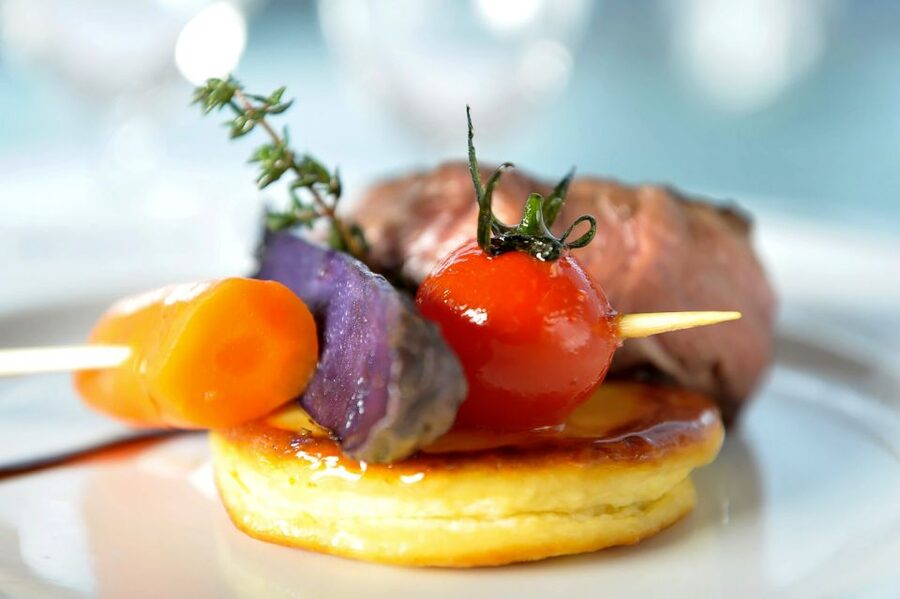 Paris: 3-Course Lunch Cruise on the River Seine - What You’ll Eat: The 3-Course Lunch That Defines the Value